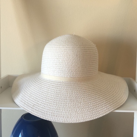 MAGID HATS white summer hat - Picture 5 of 6